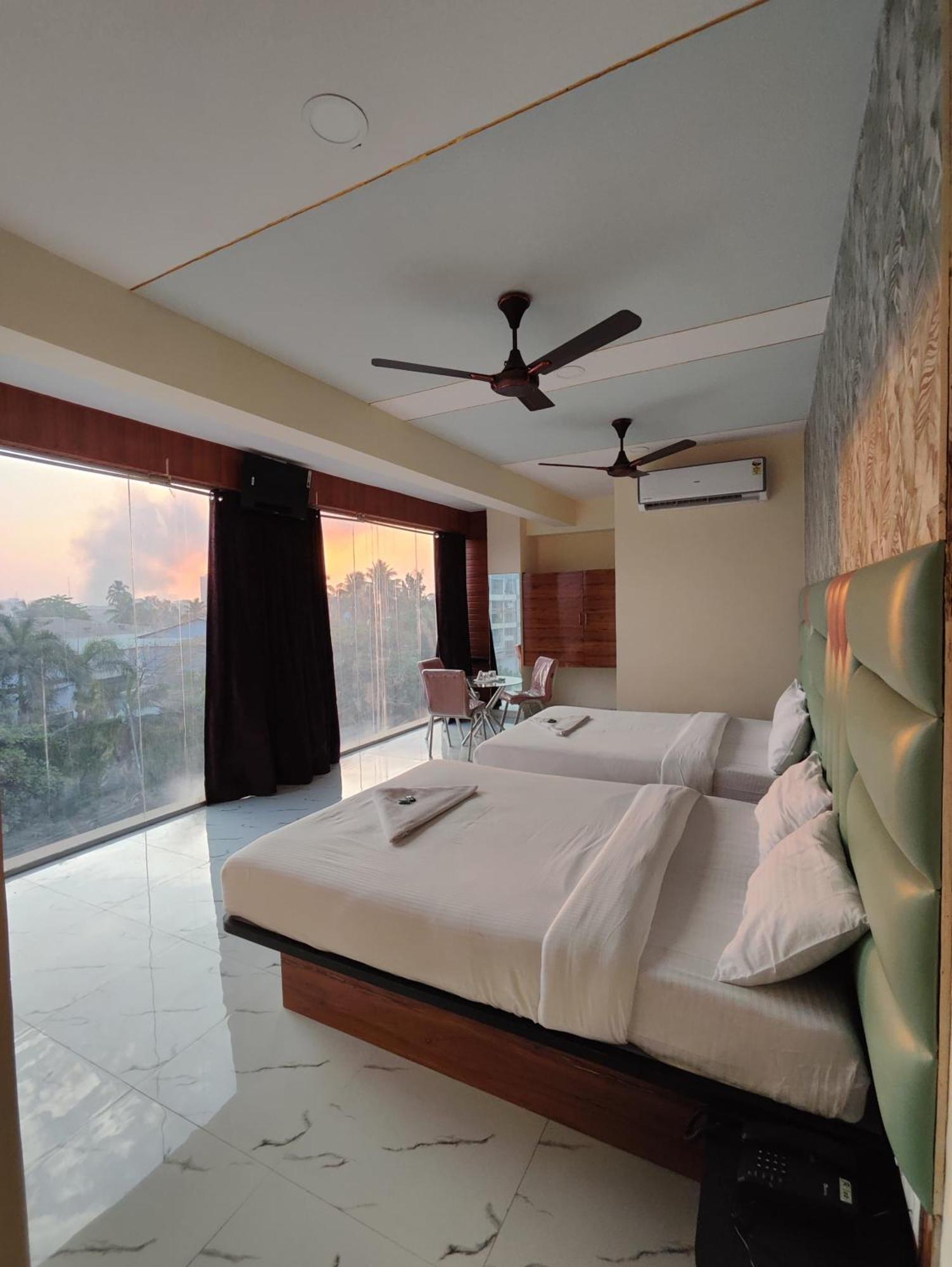New Balaji Residency By Glitz Hotels Ulhasnagar Exterior photo